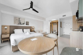 City Escape Stylish Studio in the Heart of DTW